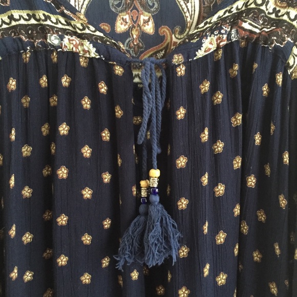 5/$25 Angie Boho Printed Tunic with Bell Sleeves - Picture 4 of 6